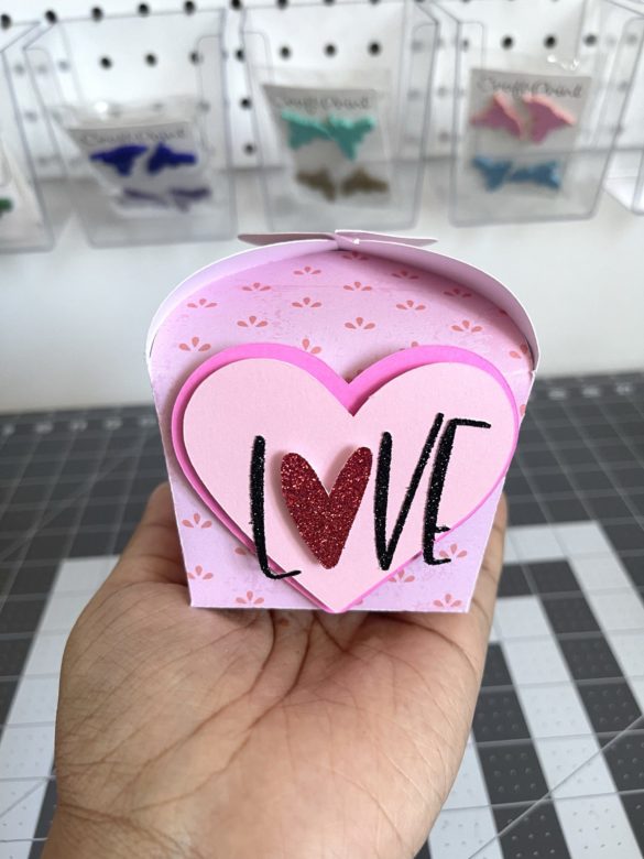 Cricut Craft: Valentine’s Day Heart Box