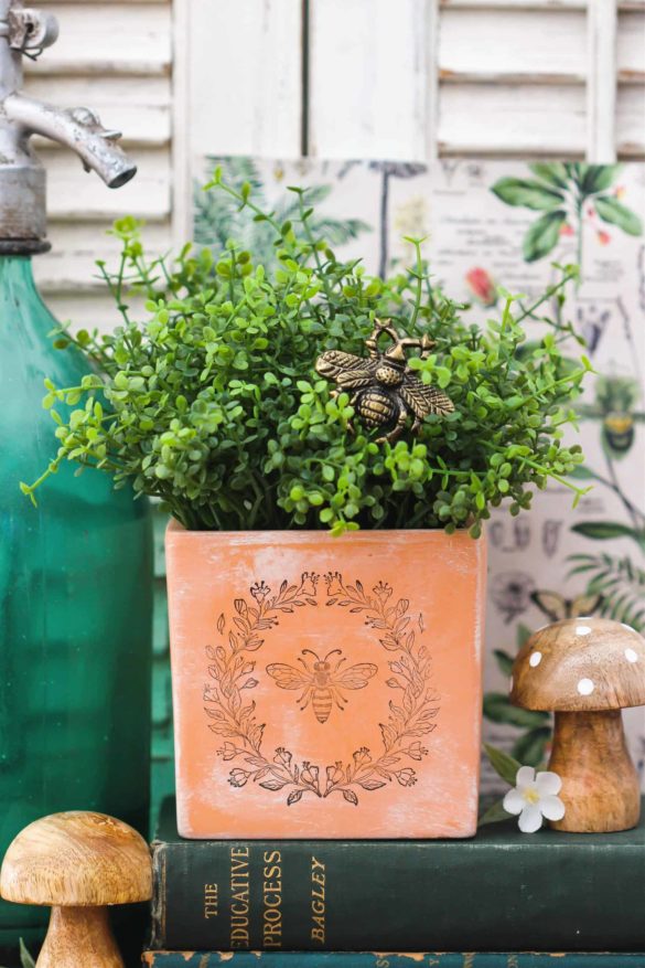 How To Make A Pretty Aged Terra Cotta Pot Using Paint And Stamps
