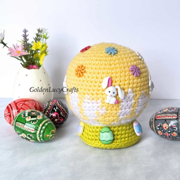 Crochet Easter Snow Globe